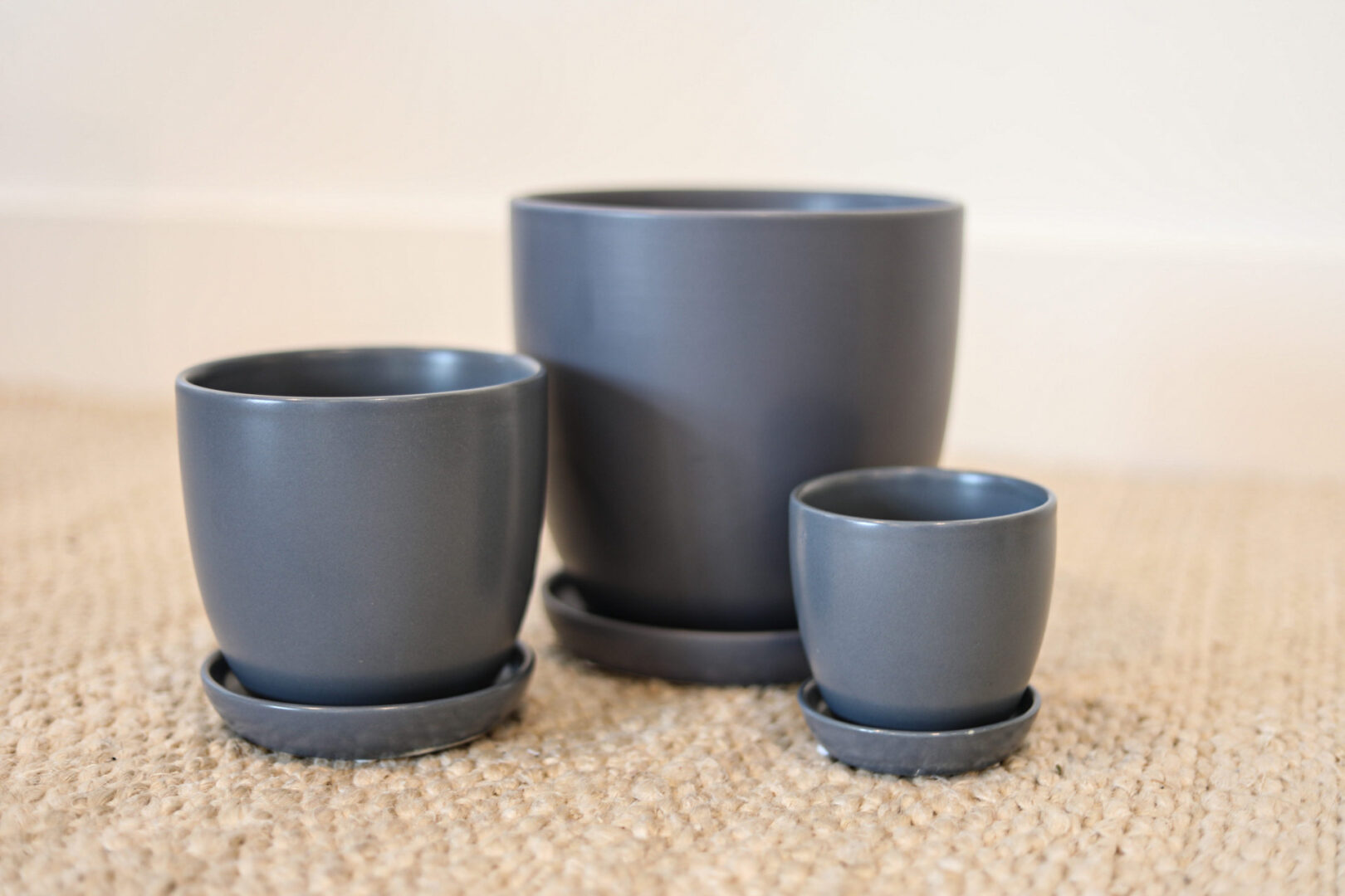 Bell Planter with Attached Saucer - Image 4