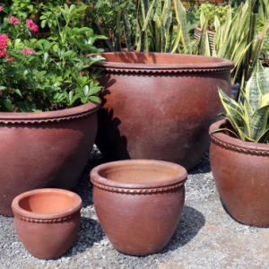 Black Clay Pie Edge Round Planter