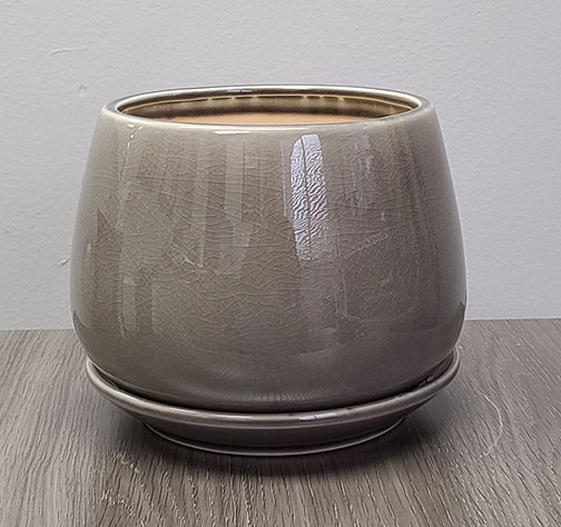 Guemes Planter w/ Attached Saucer - Image 6